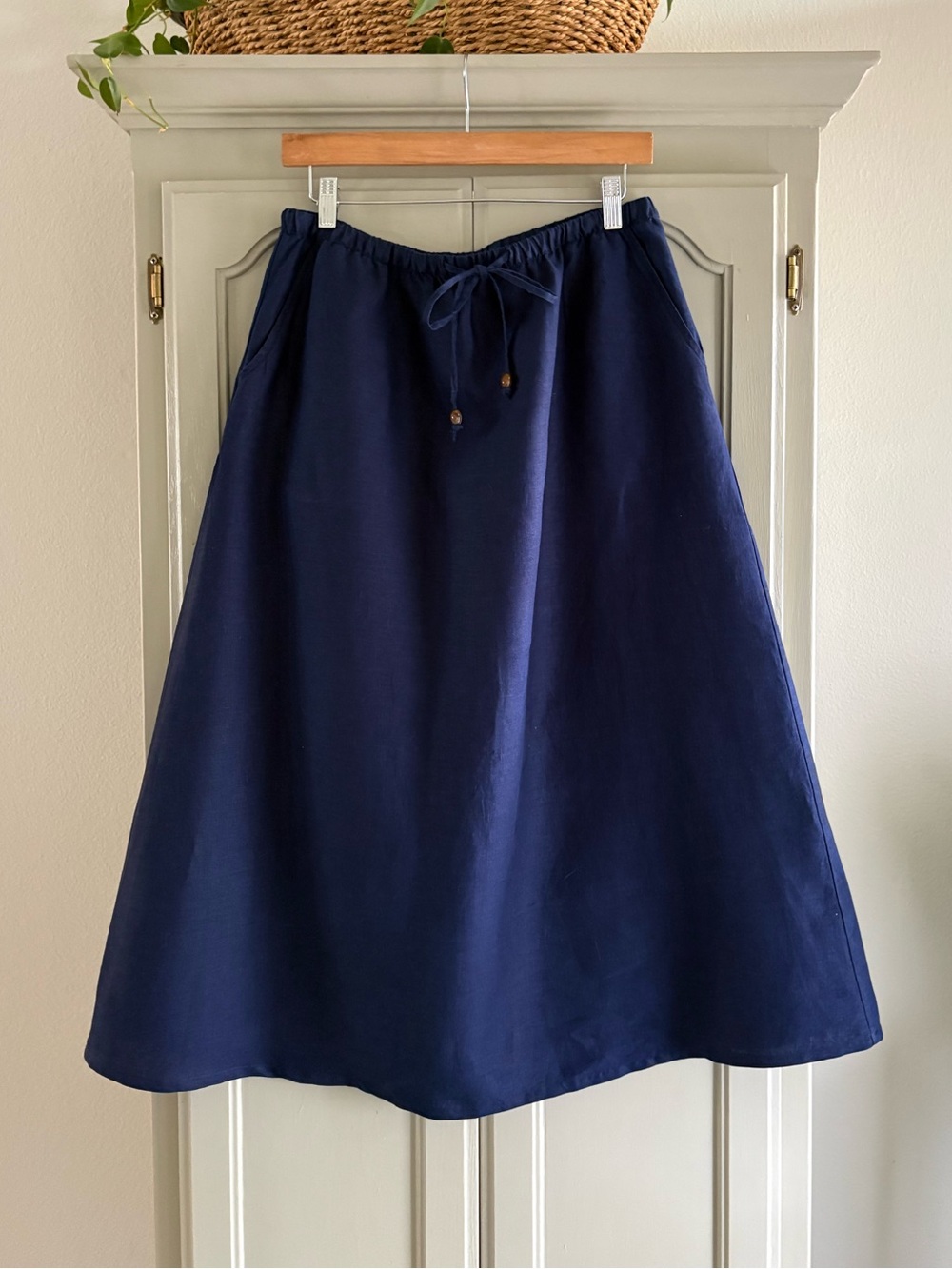 TAHARI 100% Linen Elastic & Drawstring A-Line Unlined Skirt | Navy Blue | Size M